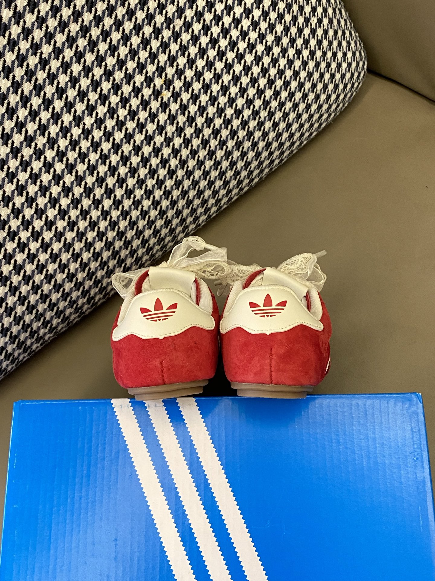 图片[7]-原图直出🌟 整双鞋子采用透气材质，夏日穿着清爽不闷热💦 脚感一绝～舒适性嘎嘎好❗️多巴胺的颜色超有质感😻还很百搭💫千万不要错过了💥-选品中心