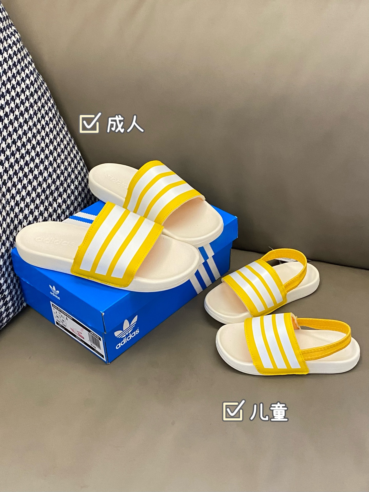 原图直出🌟 无拖鞋不夏天~ 给钱就卖💥晚了拍大腿🦵透气性强，舒适不闷脚☁️橡胶耐磨防滑大底脚感超赞👍🏻小童则是多加了后跟带不易脱落🔥L-选品中心