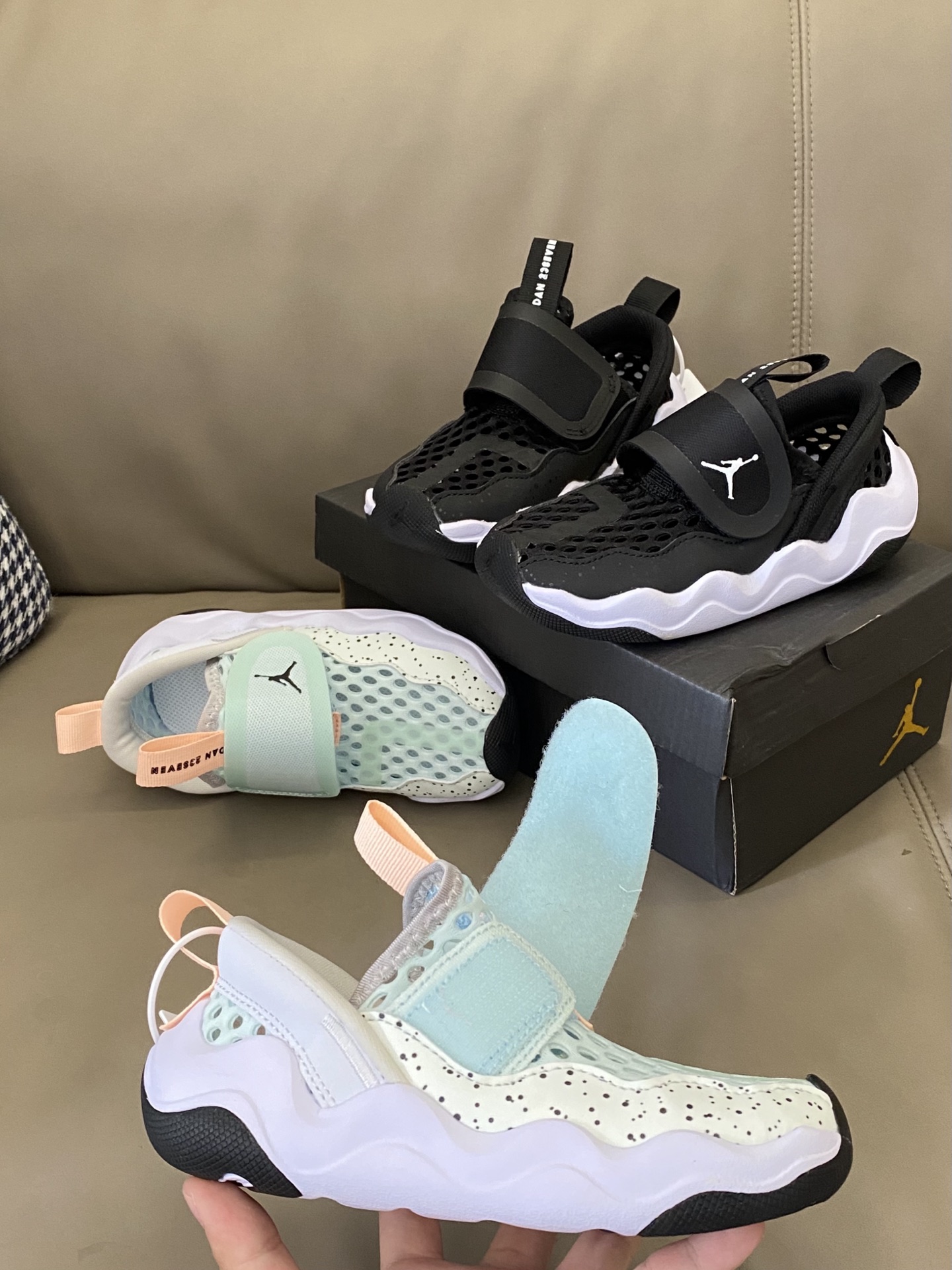 图片[3]-原图直出🌟 鞋面大网孔设计夏天穿超凉快😱而且一点也不会闷脚汗💦魔术贴设计穿脱超方便😍橡胶防滑耐磨大底😊脚感超赞😚L-选品中心