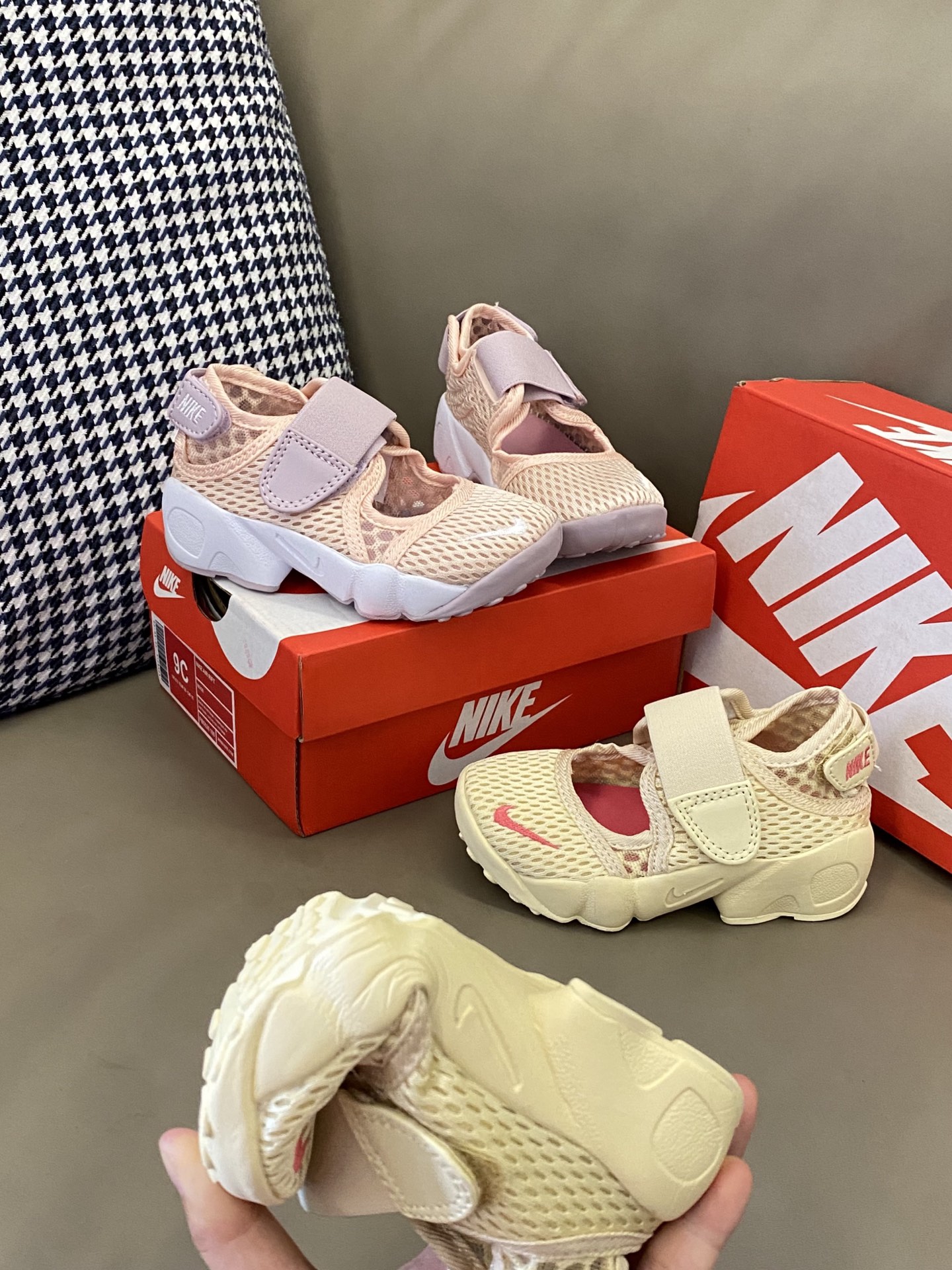 图片[8]-原图直出🌟 nike忍者鞋啊😻好喜欢小盆友的配色❗️好看鼠了😘网布设计，清爽透气💨魔术贴方便宝贝穿脱✅整双鞋子超软回弹力强👍🏻-选品中心