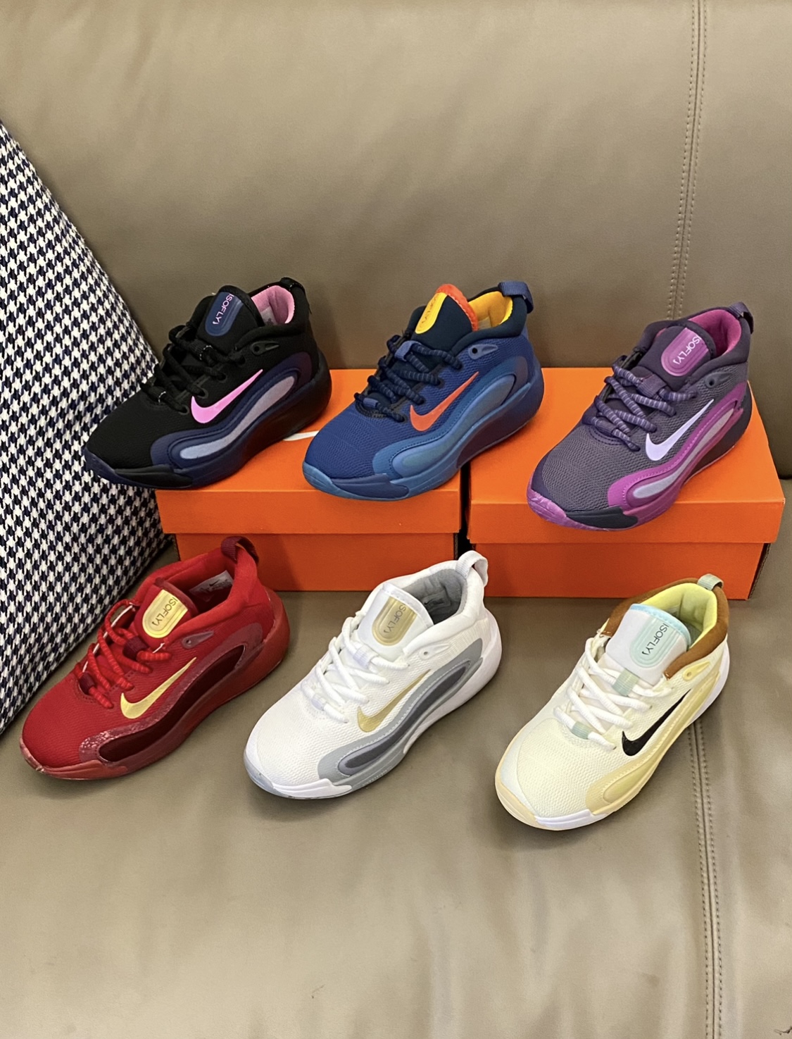 图片[6]-原图直出🌟 这款NK运动鞋真的爱了😍鞋面包裹性好还透气💨魔术贴设计超贴心，一粘一撕宝贝自己就能轻松穿脱✔️大童则是鞋带设计😎 而且款式时尚百搭😘-选品中心