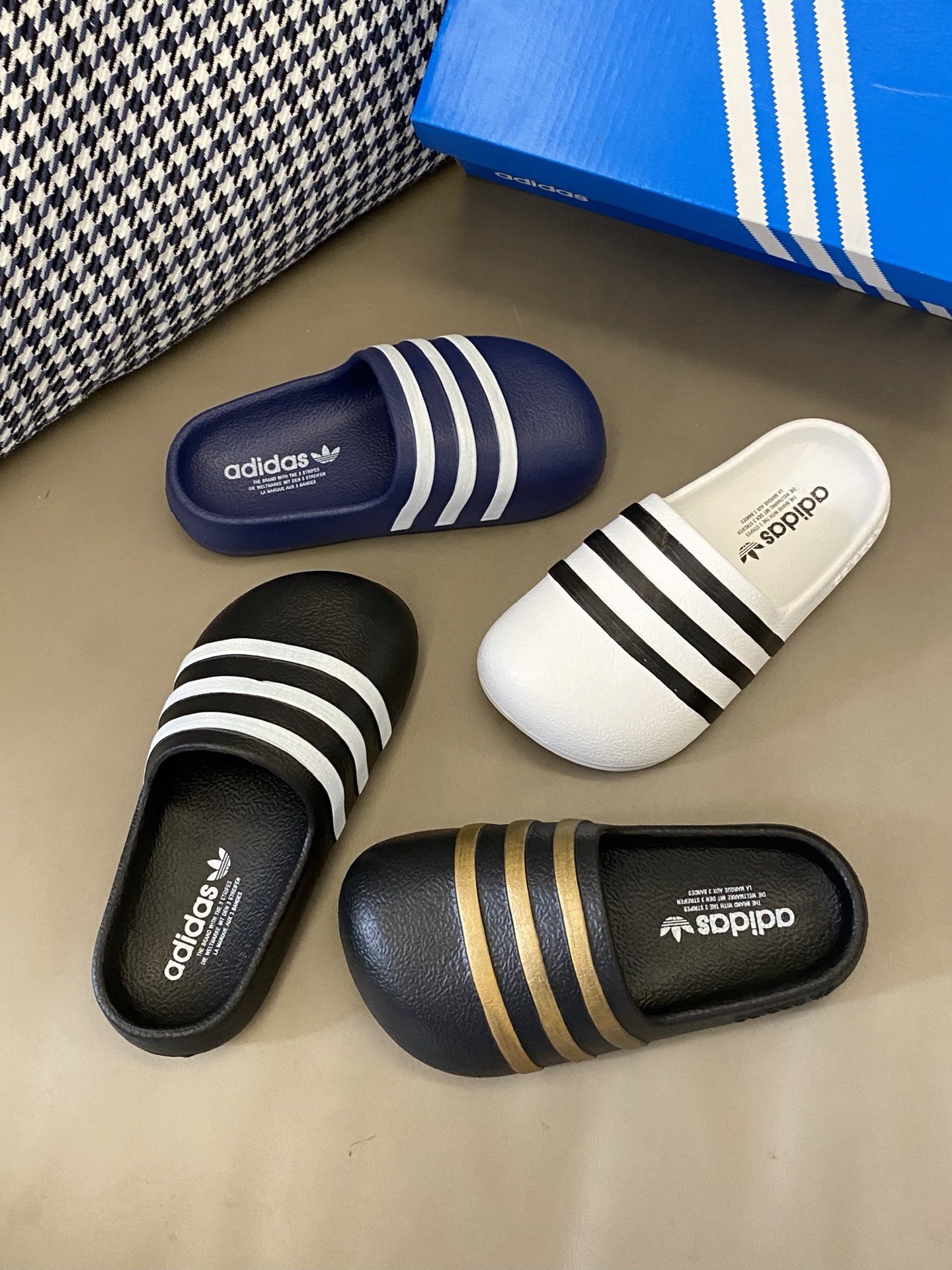 图片[8]-原图直出🌟 AD的设计师真的好会设计好可爱好喜欢😻包头设计防撞防踢保护宝贝脚趾🥰鞋底防滑耐磨✔️这款拖鞋既能溯溪踩水💦还不会发臭颜值也杠杠的~-选品中心