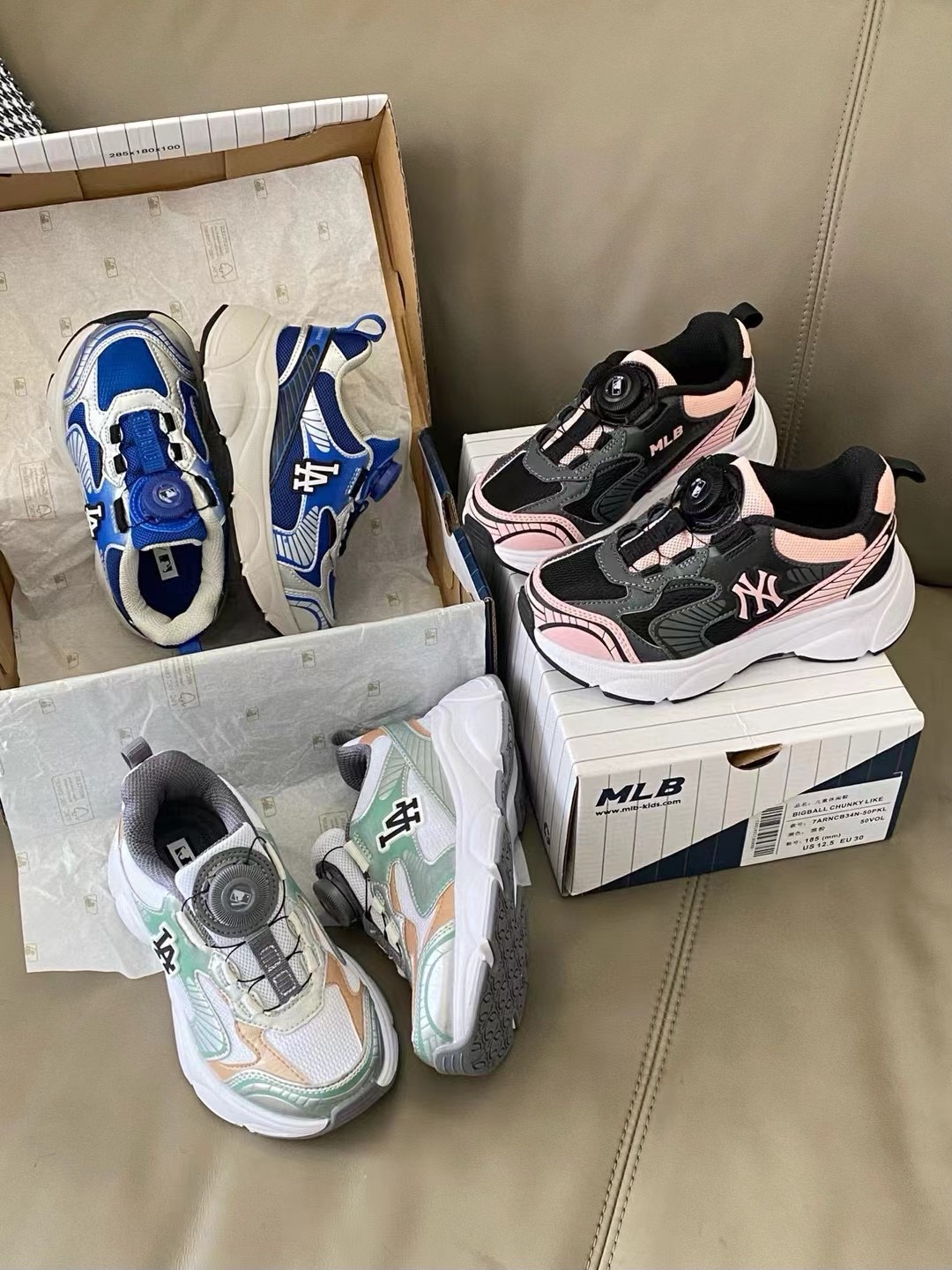 图片[4]-原图直出🌟 吹爆的MLB新款休闲鞋 这谁能拒绝啊😍 真的太香了🤭鞋面网孔设计干爽透气🌬️旋转扣方便宝贝穿脱✅鞋底防滑耐磨😇巨百搭高颜值，天天穿都不腻时尚新宠儿❗️-选品中心
