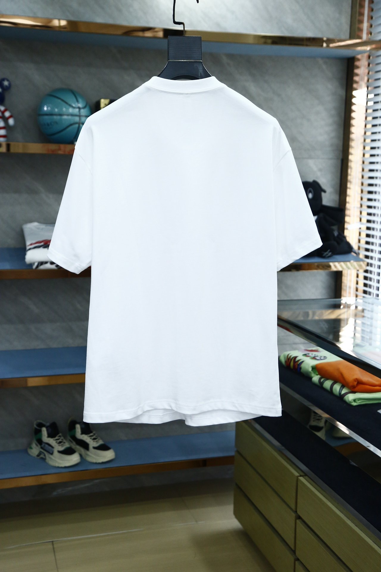 巴黎世家-2024春夏新款短袖采用320克重双纱精梳棉版型上身百搭黑白两色码数XS-L
