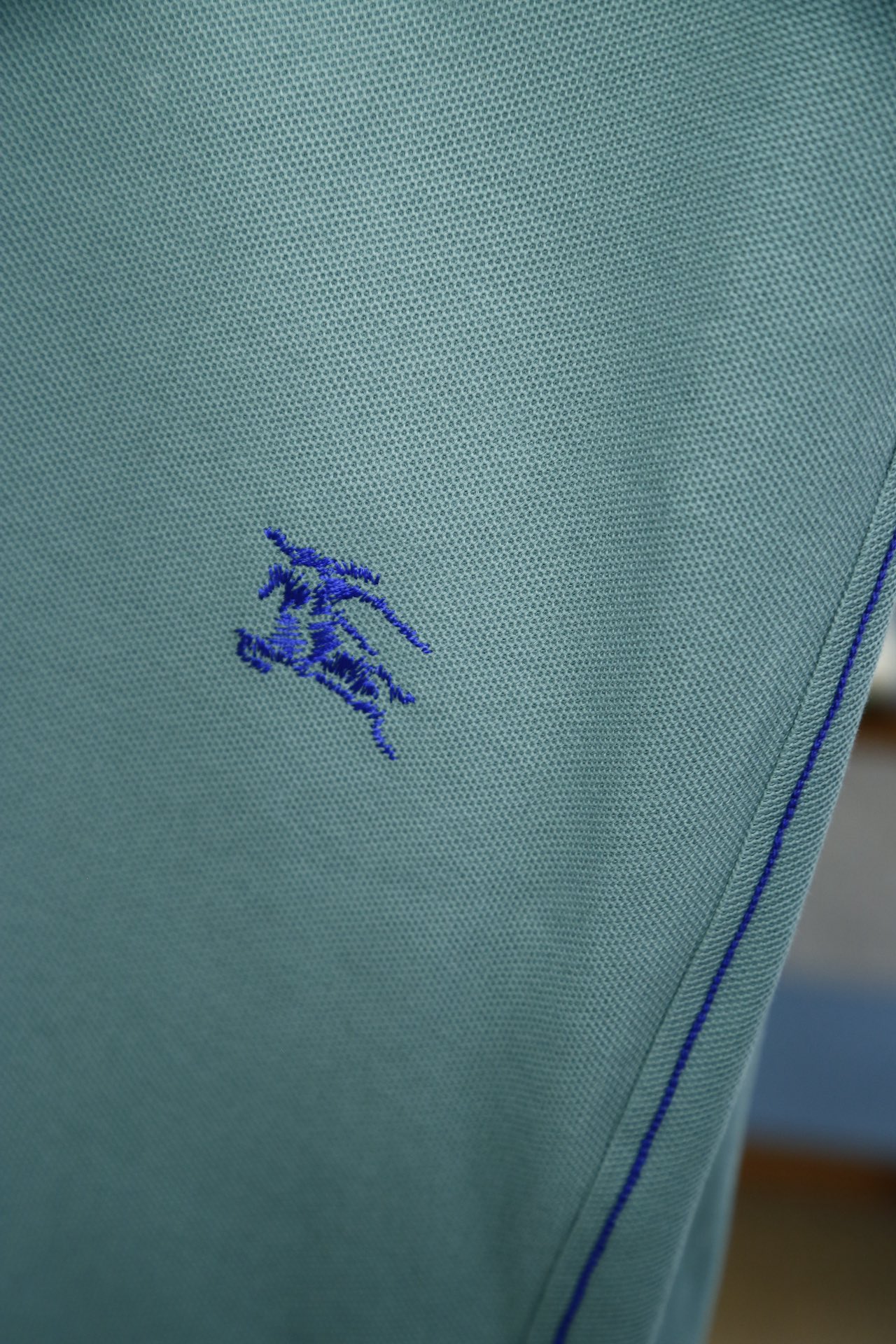 BBR巴宝莉B新标翻领面料采用新款特定双珠地工艺水后克重270克以上做工精细工艺复杂品牌特定蓝色为主题加