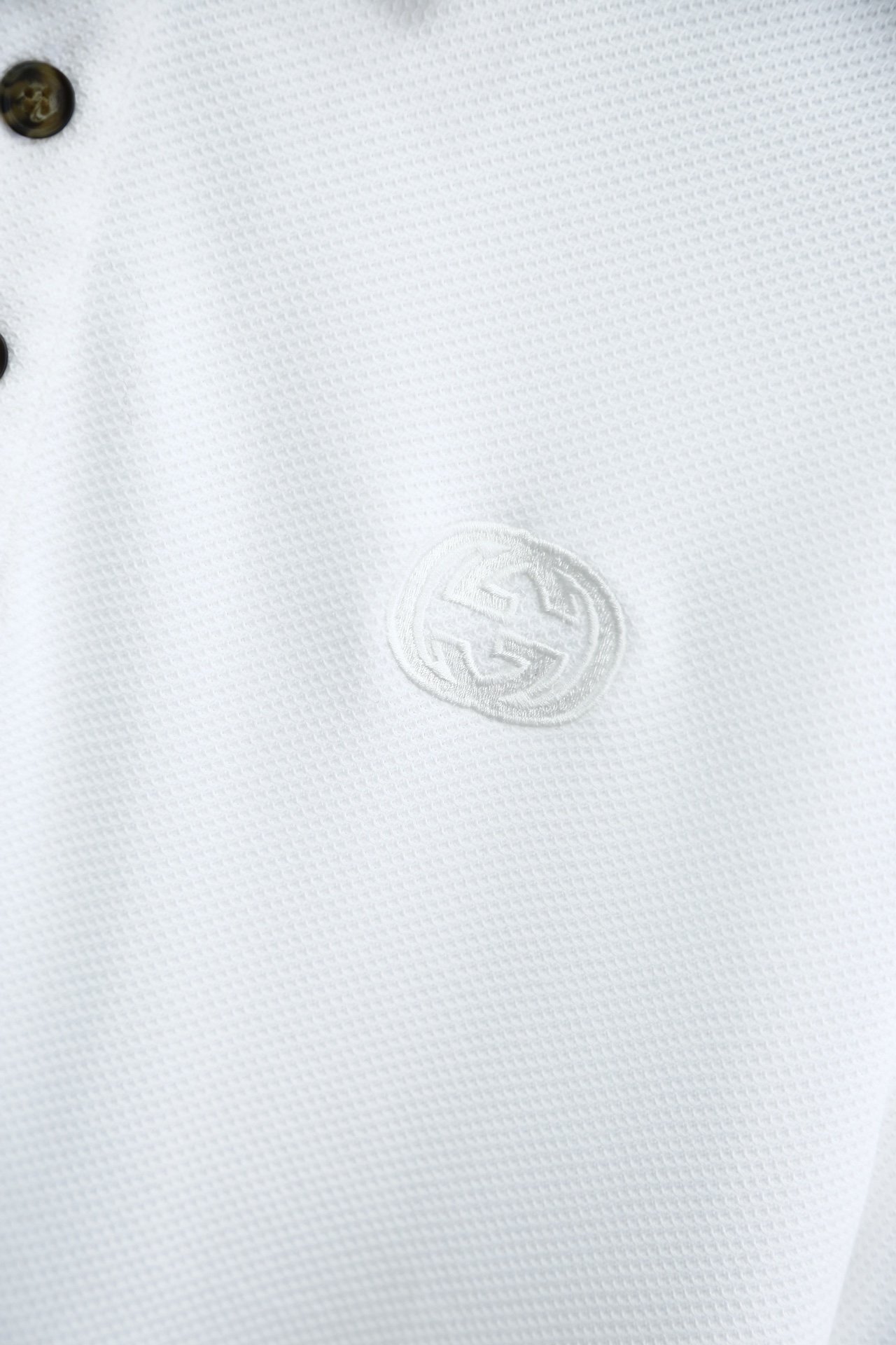 Gucci古奇-翻领面料采用新款特定双珠地工艺水后克重270克以上做工精细工艺复杂品牌特定双G刺绣为主题
