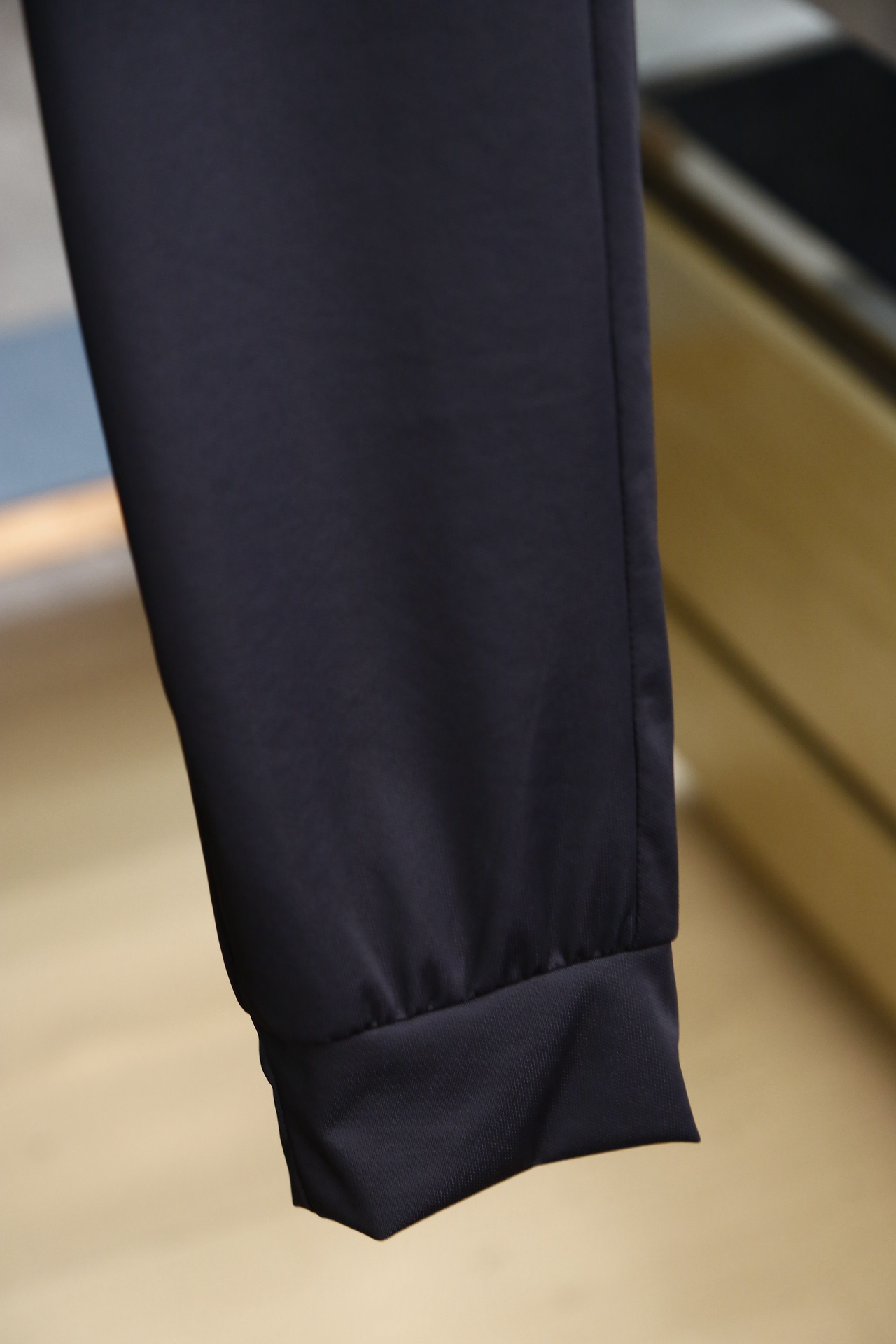 爱马仕早春专柜新品同步上市原单订制高品质时尚西装裤超级百搭款独家定制-进口高端450克欧棉面料手感细腻柔