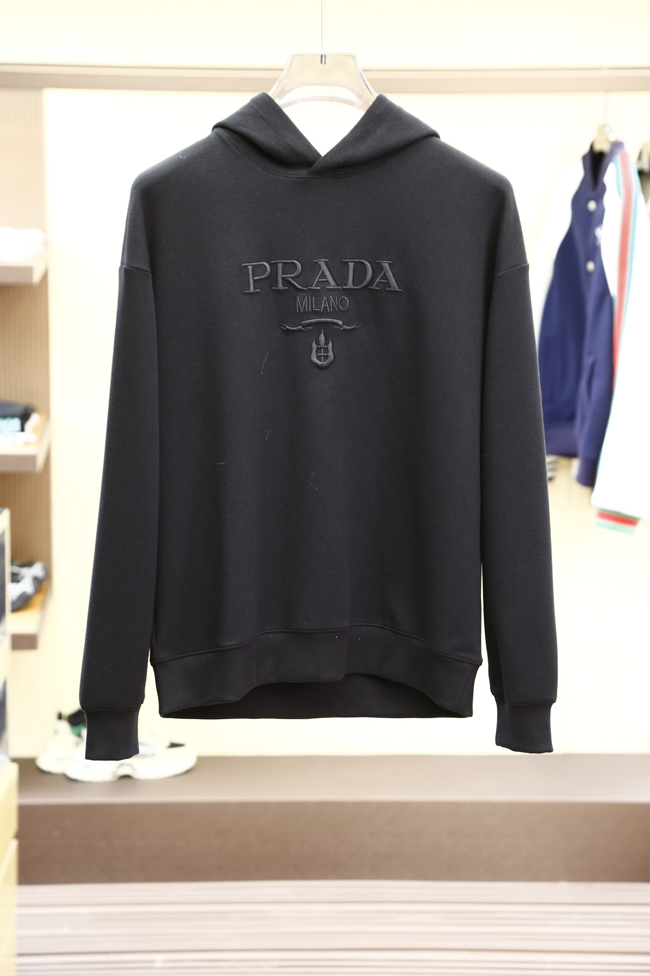 Prada spiegelkwaliteit
 Kleding Pullover Splijten Breien Herfst/winter collectie Bovenzijde met capuchon P2902024