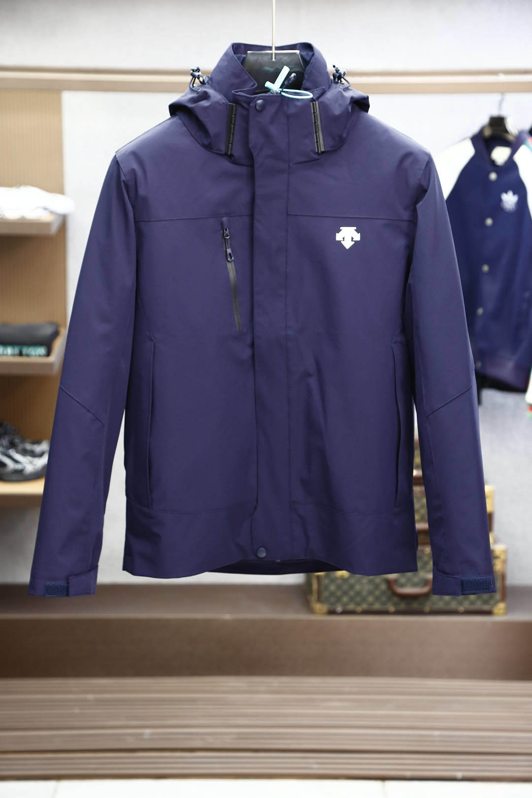 🌟 DESCENTE*迪桑特 24ss秋冬新款羽绒内胆两件套二合一男款羽绒冲锋衣外套
转图必卖的大爆款!