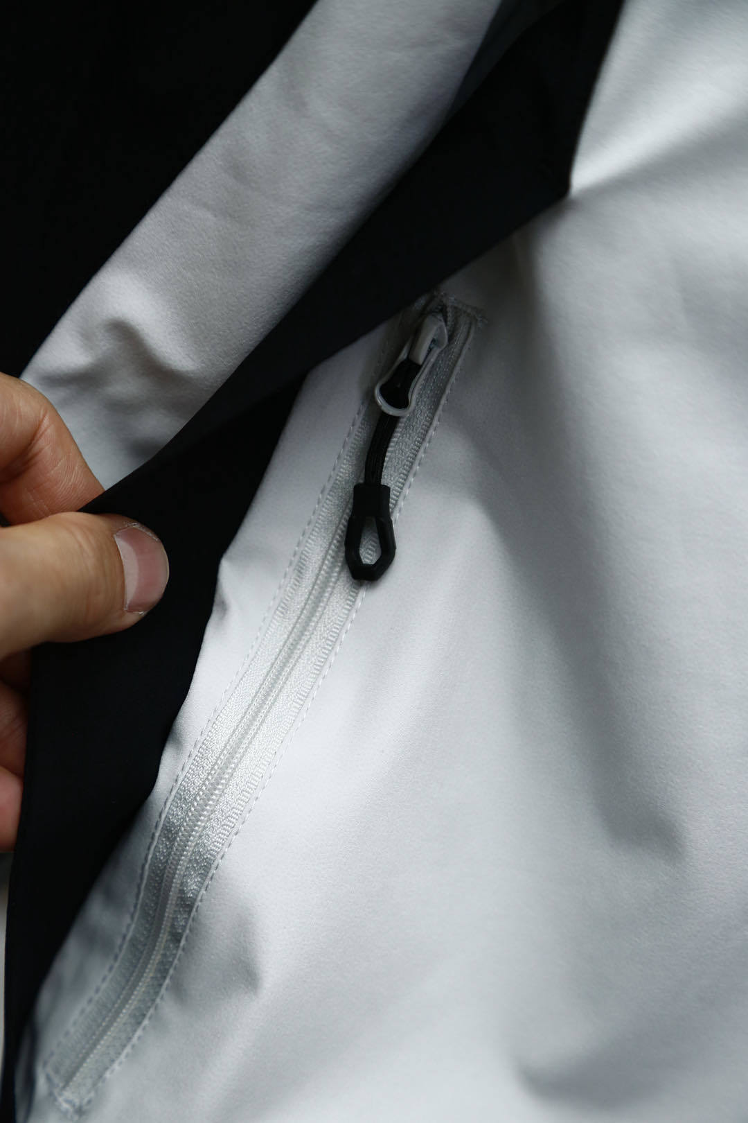 🌟 DESCENTE*迪桑特 24ss秋冬新款羽绒内胆两件套二合一男款羽绒冲锋衣外套
转图必卖的大爆款!