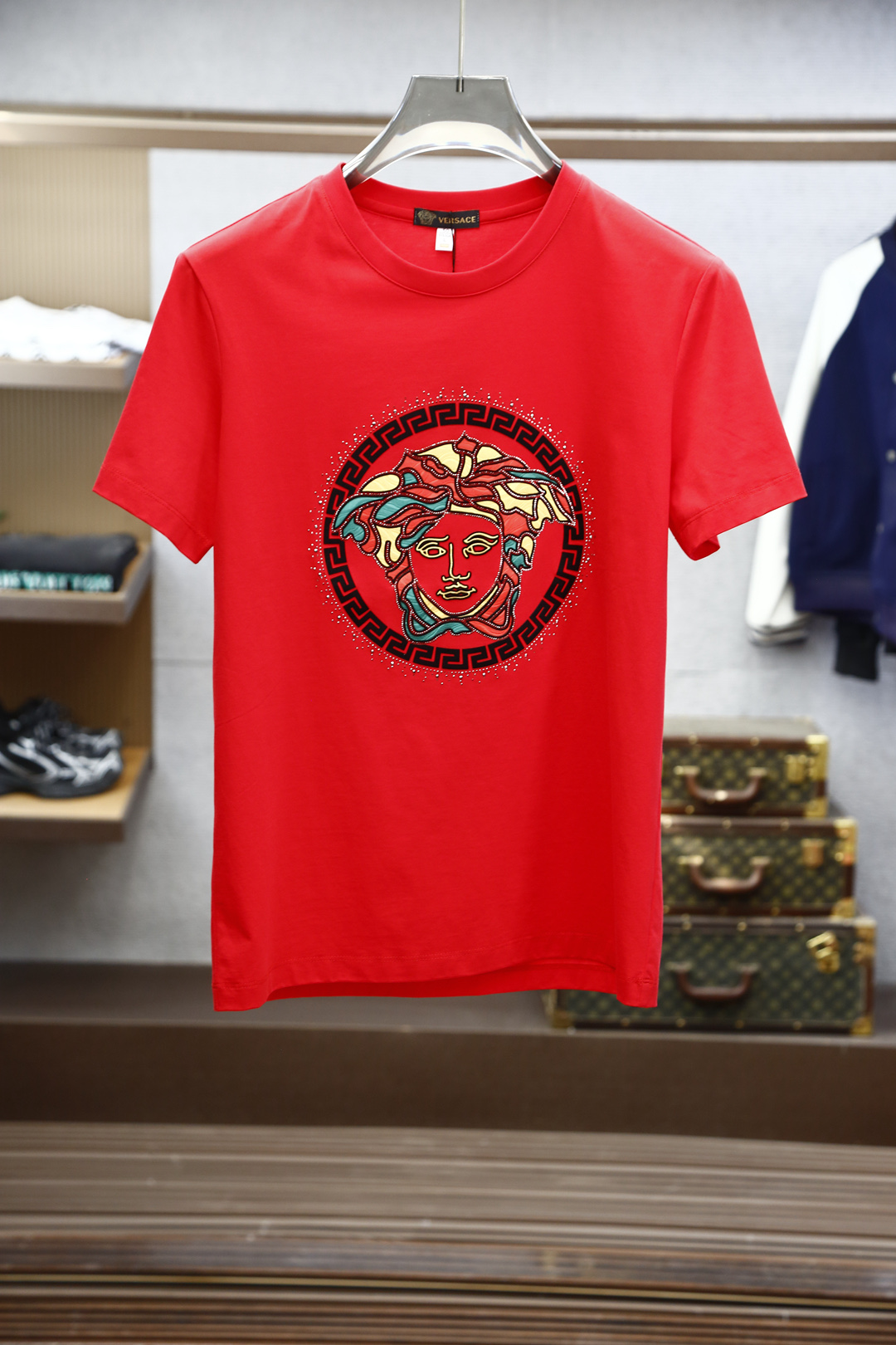 
范思哲Versace-高级成衣 2025新年打底订单系列！熟男 轻熟男 最爱款式 最经典净色通勤百搭帅