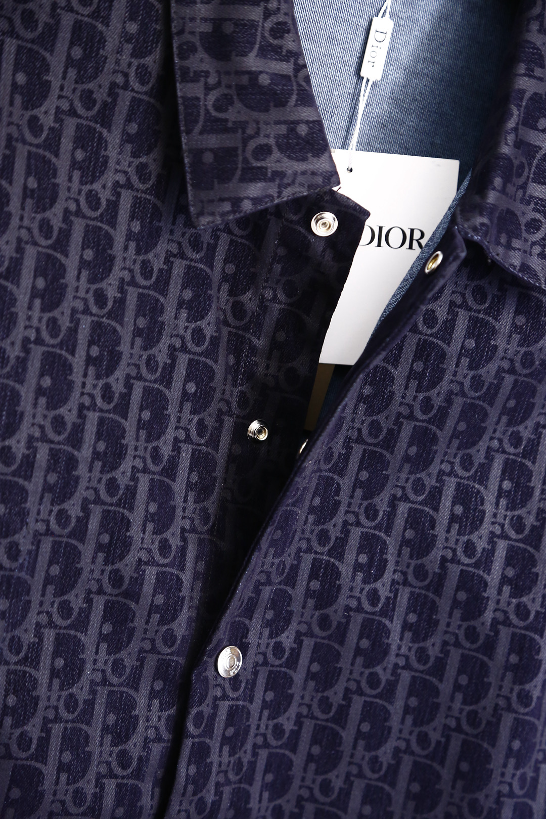 DIOR AND KAWS Spring Collection: Oblique Shirt-Marked Cowboy Jackets - 图片 6