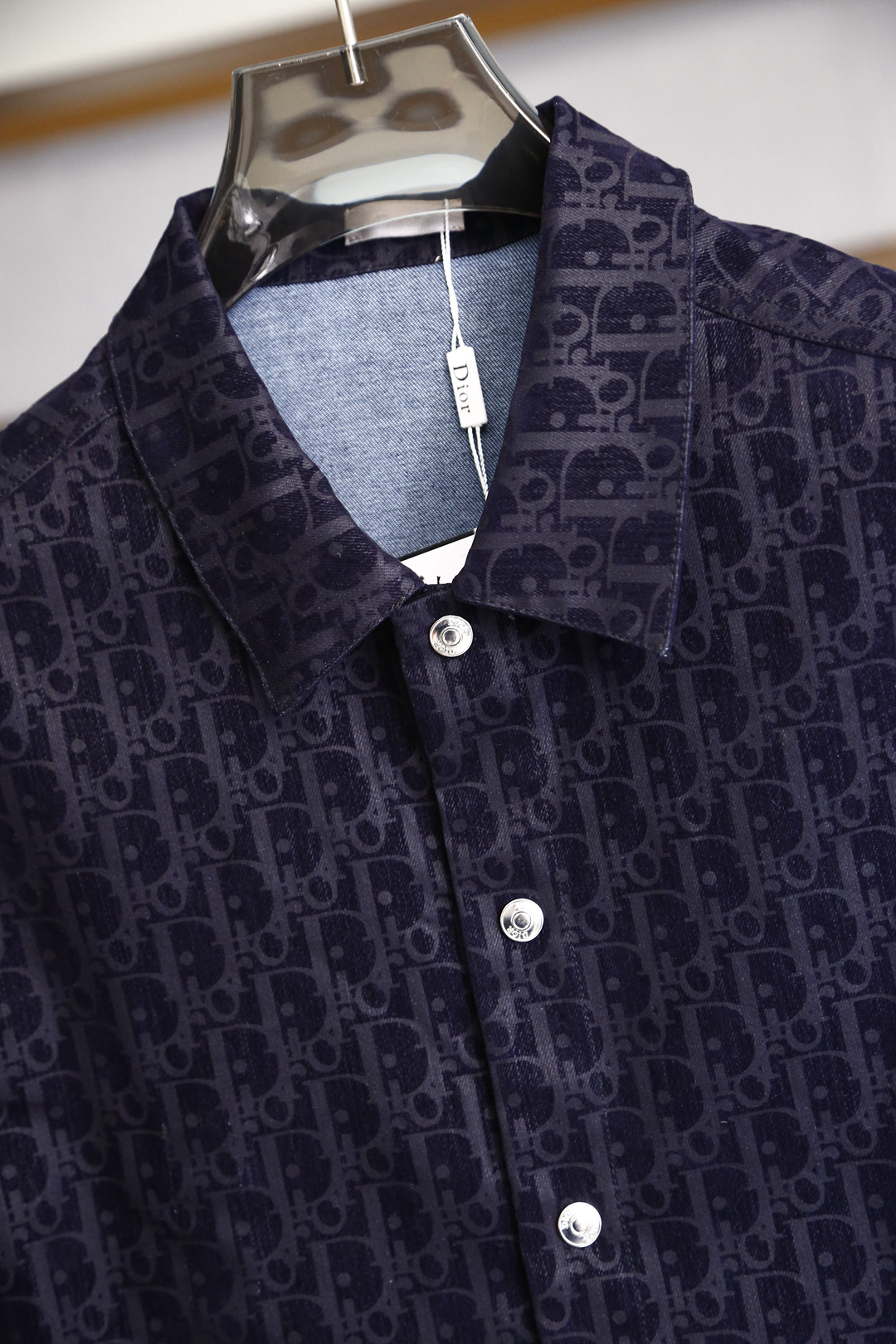 DIOR AND KAWS Spring Collection: Oblique Shirt-Marked Cowboy Jackets - 图片 3
