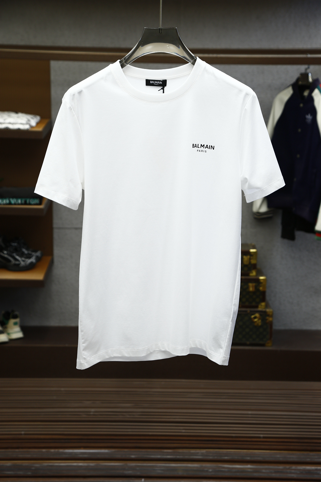 2025 Spring & Summer Man Balman Silk T-shirt Collection with Classic Logo. - 图片 1