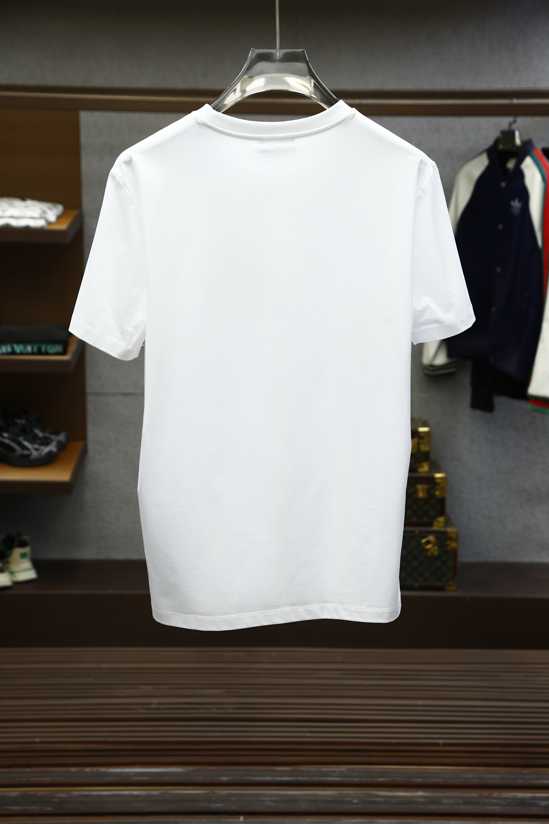 2025 Spring & Summer Man Balman Silk T-shirt Collection with Classic Logo. - 图片 2