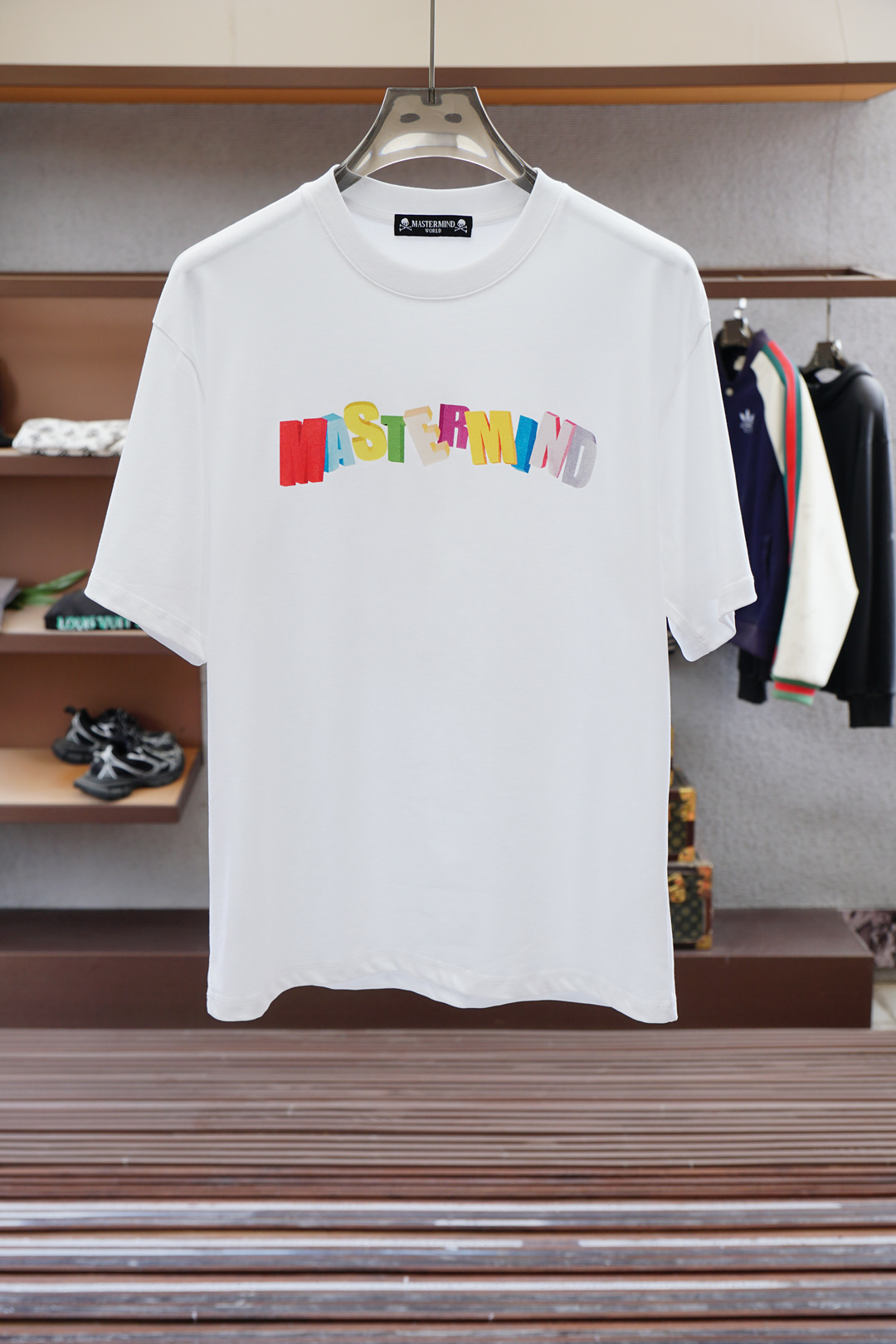 2025 Men’s Silk Cotton T-Shirts: Elegant, Embroidered, and Comfortable - 图片 4