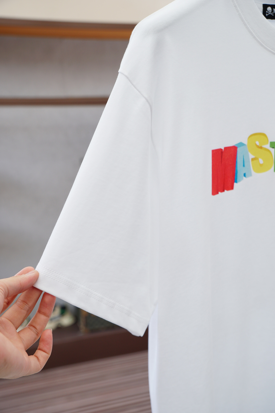 2025 Men’s Silk Cotton T-Shirts: Elegant, Embroidered, and Comfortable - 图片 9