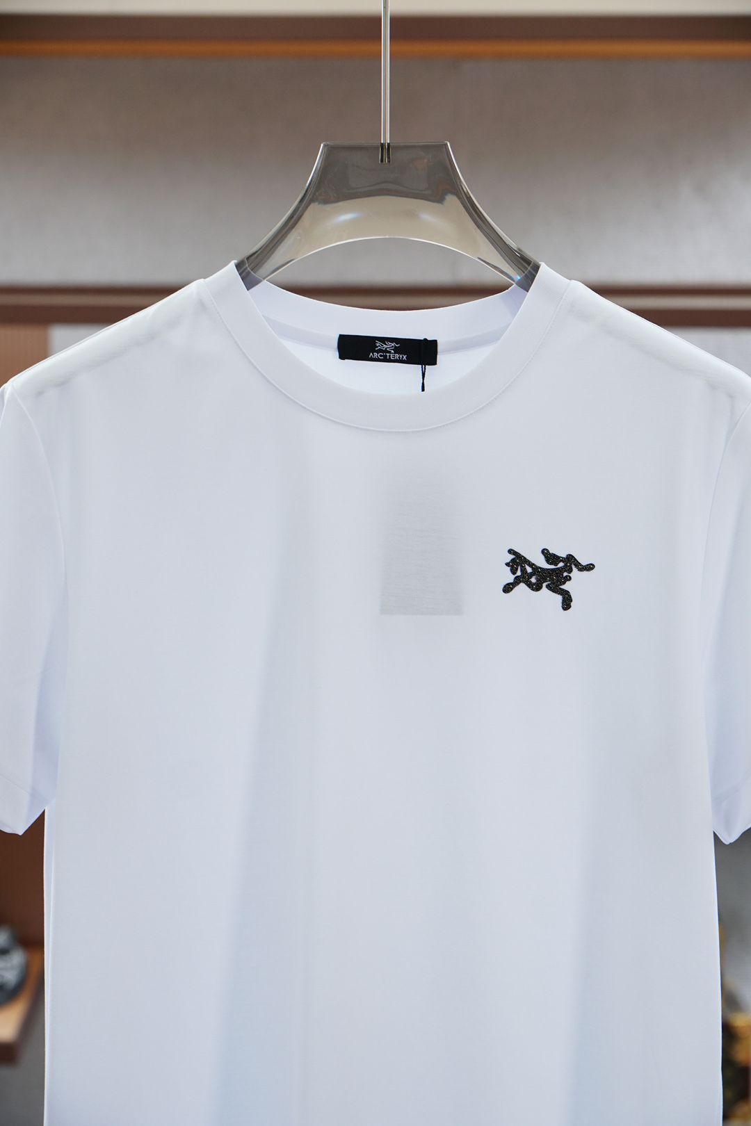 Steven 2025 Men’s Silk Shirts and T-Shirts Collection: Two-Sided Silk Fabrics in Classic Cuts - 图片 7