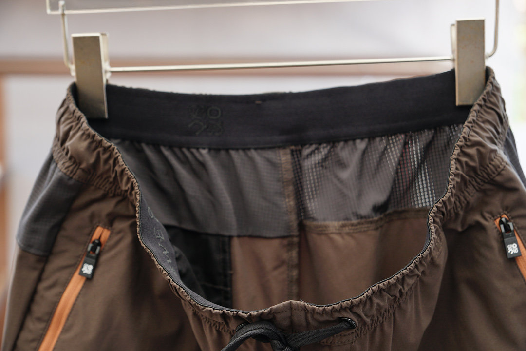 Loewe 2025 Summer Men’s Leisure Pants: Comfortable, Stylish, and Versatile Choice - 图片 9