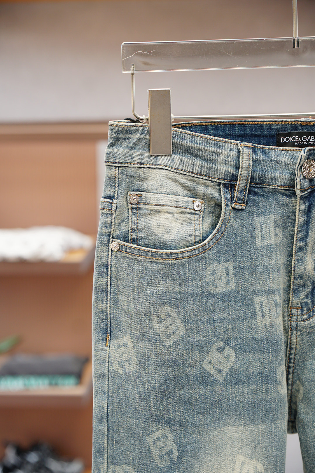 “DG-🍃2025 Spring & Summer Fashion: Synchronized Cabinets, Original Fabrics, Classic Embroidery, High Grades” - 图片 3