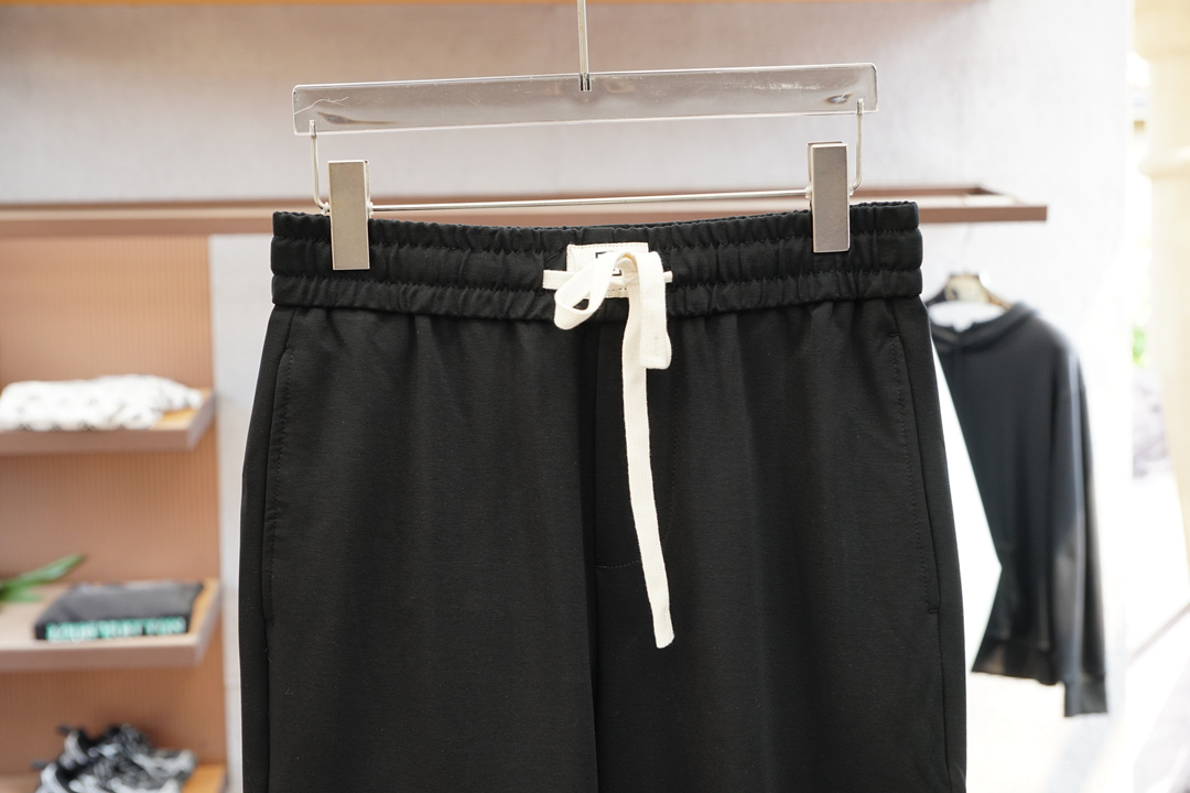 2025 Summer Men’s Leisure Pants: Comfortable, Stylish, and Versatile in Black - 图片 3