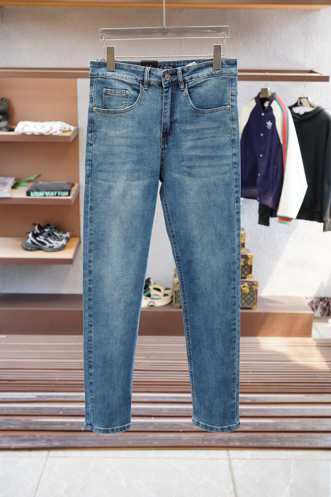 Amani-Ziu Spring/Summer 2025: High-Grade Fashion Pants with Classic Logo Embroidery
