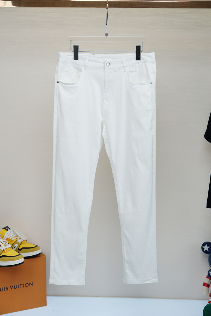 Spring/Summer 2025 Fashion: Stylish Embroidered Pants with Original Hardware Decorations - 图片 1