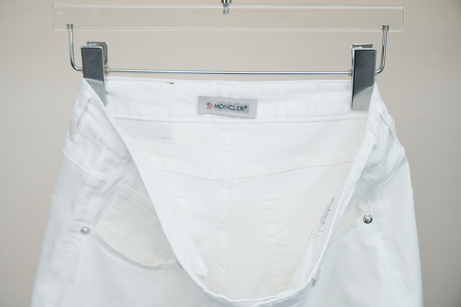 Spring/Summer 2025 Fashion: Stylish Embroidered Pants with Original Hardware Decorations - 图片 8