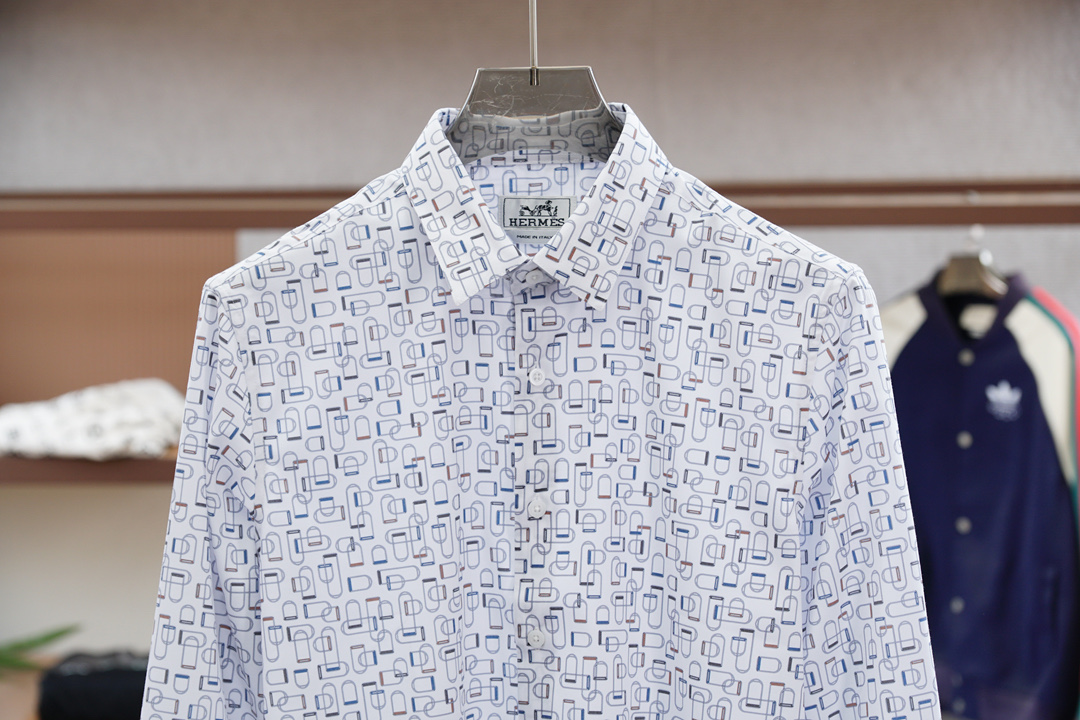 Title: P722Hermes Men’s High-End Shirts with Clean White Designs and Comfortable Fit - 图片 2