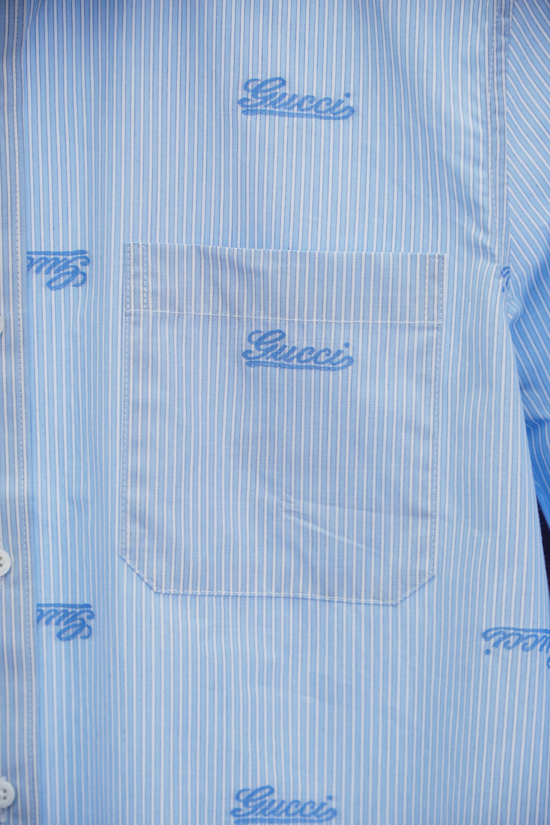 Title: Gucci 2025 Men’s Shirts: High-End, White Designs, Elite Style, Embroidered Logo, Comfortable Cotton, Youthful Fashion. - 图片 5
