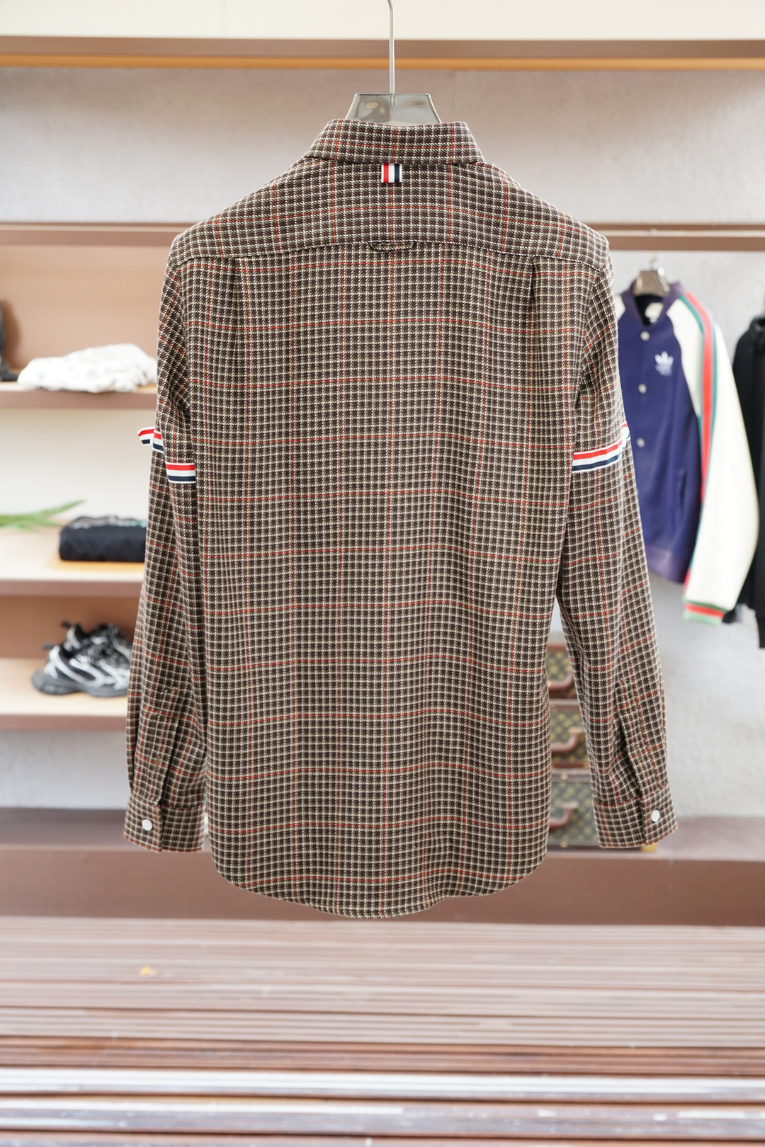 High-End Men’s Shirts: Clean White Designs for Executive Elites, Comfortable and Stylish – Available in Various Sizes - 图片 9