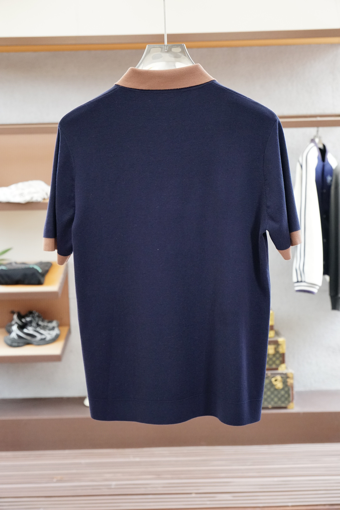 
lP🆕-🍐2025ss秋冬专柜同款同步上新短袖醋酸天丝羊毛针织面料 一体起脚针织 高端人士必备单品，懂