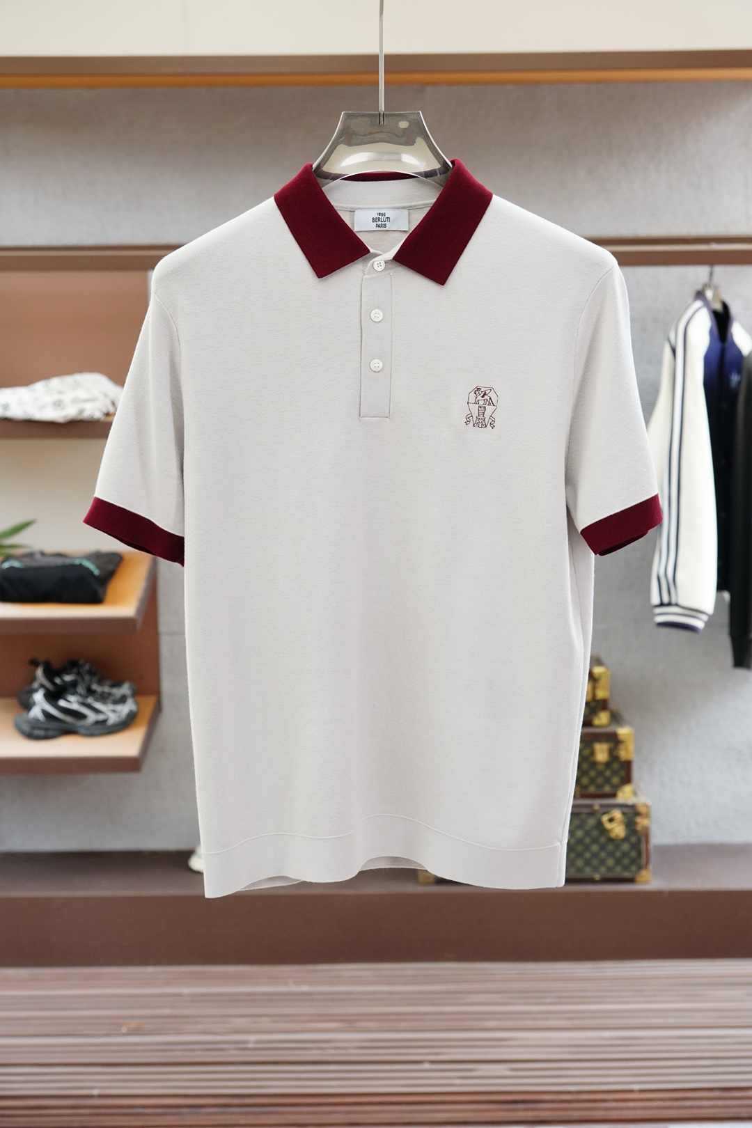 
lP🆕-🍐2025ss秋冬专柜同款同步上新短袖醋酸天丝羊毛针织面料 一体起脚针织 高端人士必备单品，懂