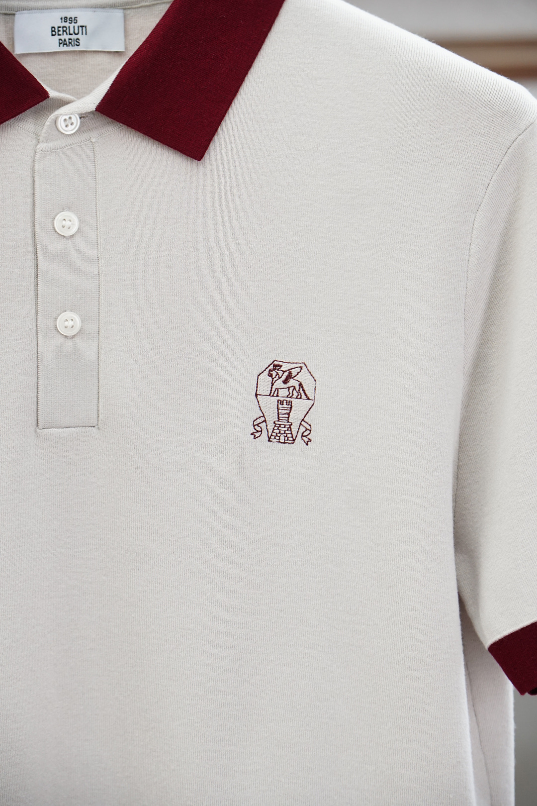 
lP🆕-🍐2025ss秋冬专柜同款同步上新短袖醋酸天丝羊毛针织面料 一体起脚针织 高端人士必备单品，懂