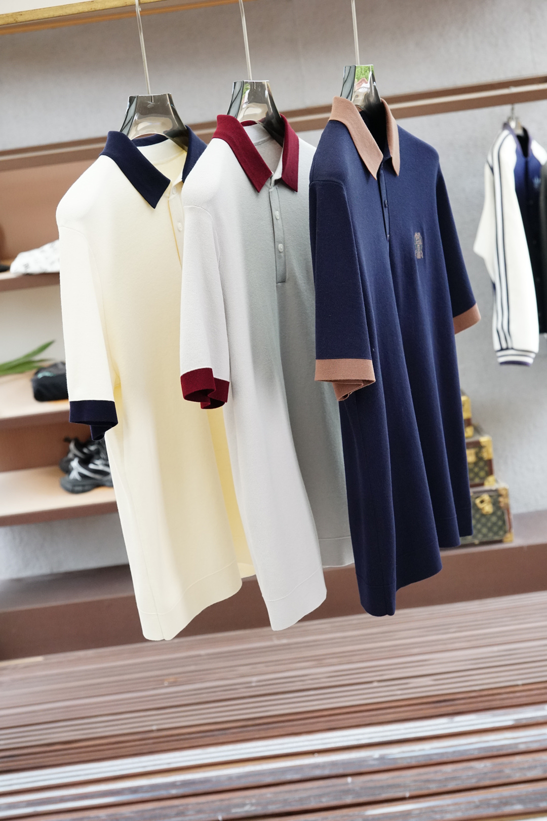 
lP🆕-🍐2025ss秋冬专柜同款同步上新短袖醋酸天丝羊毛针织面料 一体起脚针织 高端人士必备单品，懂