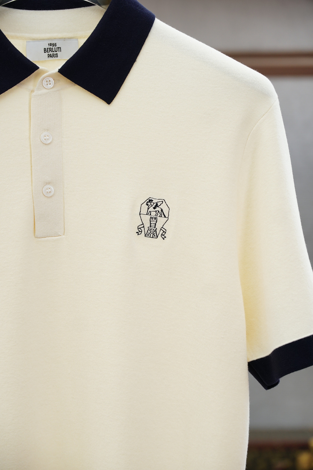 
lP🆕-🍐2025ss秋冬专柜同款同步上新短袖醋酸天丝羊毛针织面料 一体起脚针织 高端人士必备单品，懂