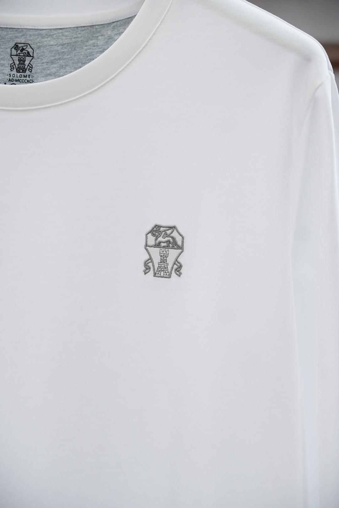 
布鲁提/2025秋冬新品，男士胸前经典CCLOGO刺绣基础款圆领长袖T恤打底衫！贸易公司渠道稀出，同步