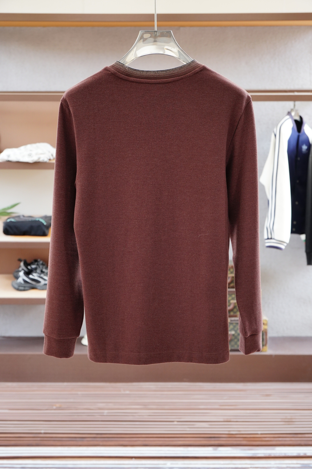 
lP🆕、1.1官网款，撞色条纹长袖平纹针织T恤
面料1：24S双纱特种纺织紧密棉 / 185G
面料2