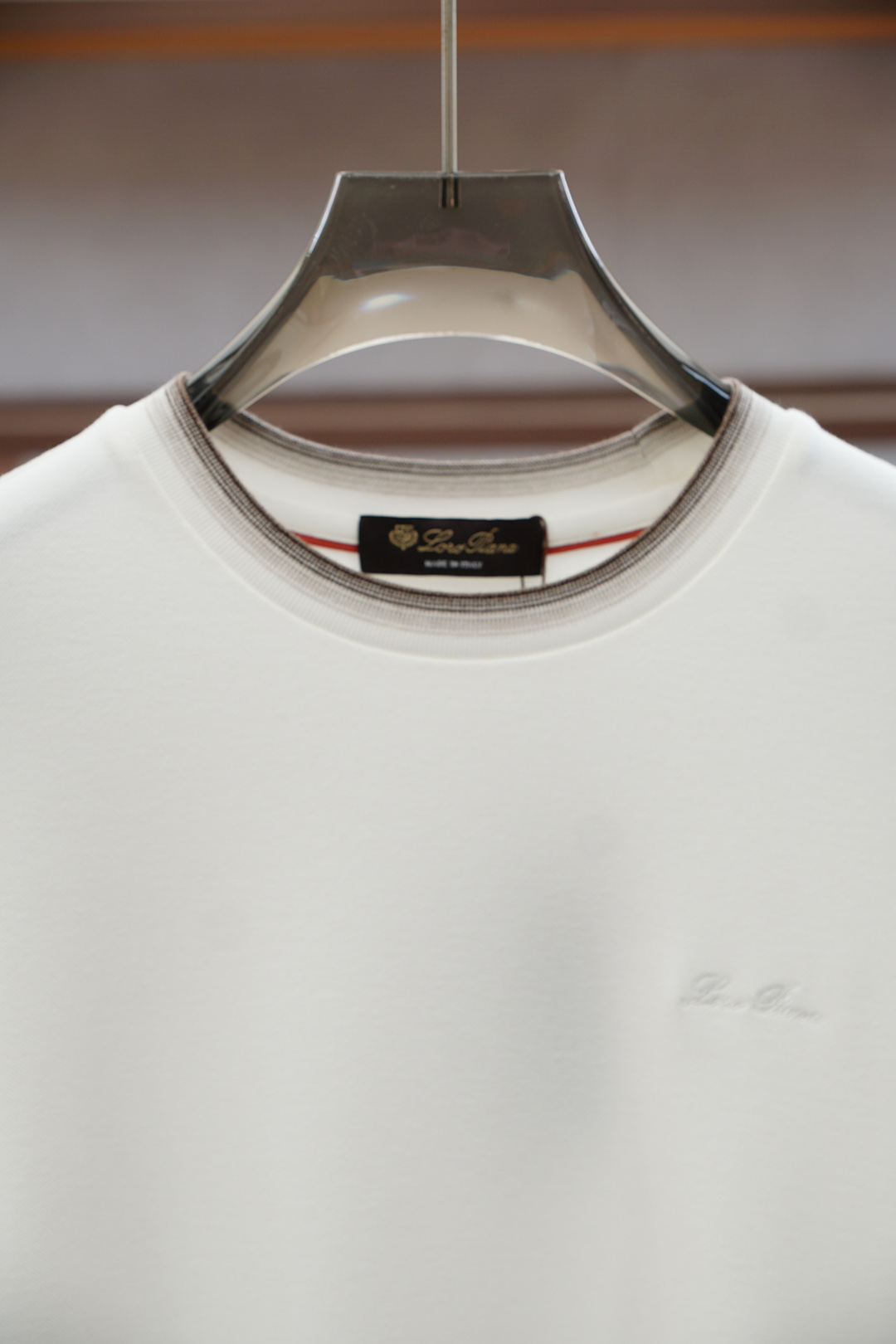 
lP🆕、1.1官网款，撞色条纹长袖平纹针织T恤
面料1：24S双纱特种纺织紧密棉 / 185G
面料2