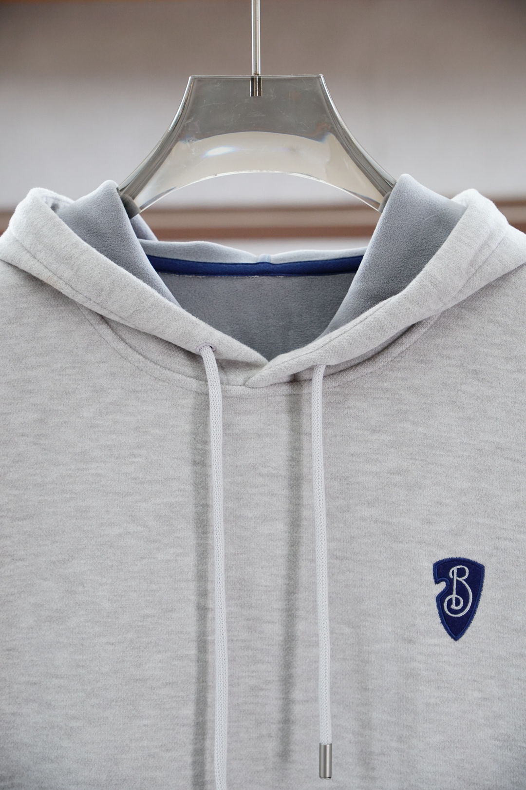 
BBR 巴宝莉/秋冬新款系列#🍂
2025 秋冬新品上市
清爽的2色戴帽设计，立体3D剪裁，落肩剪裁配