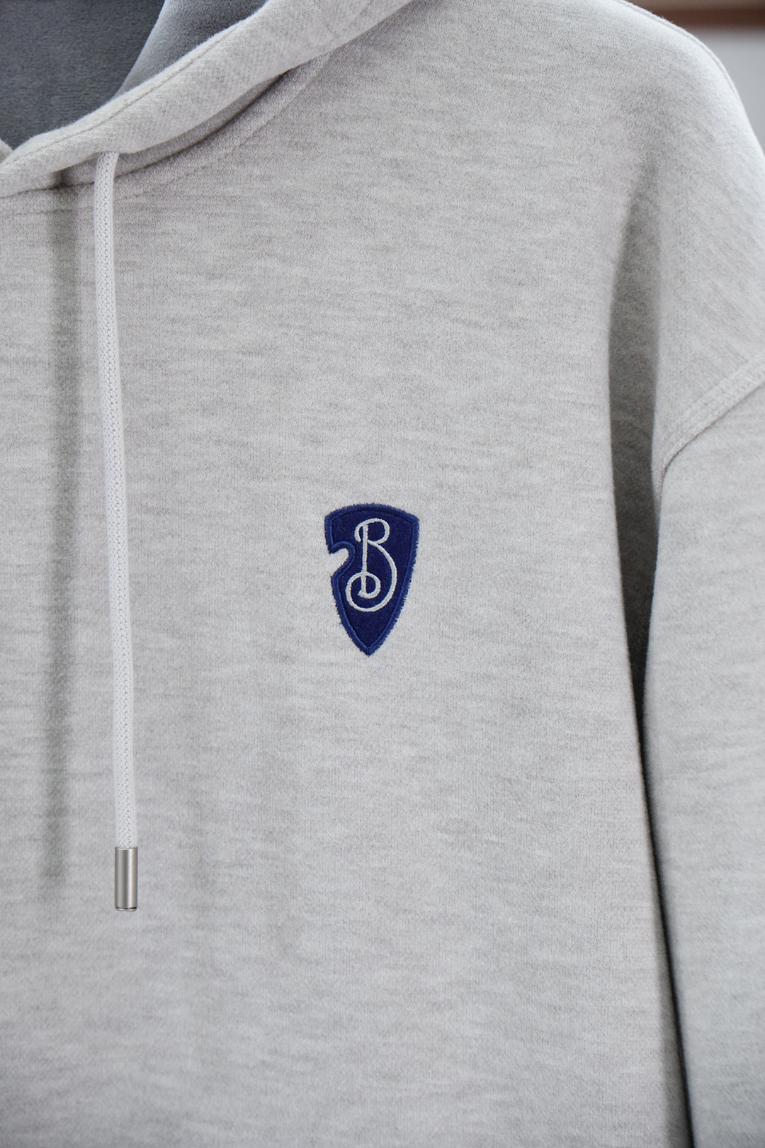 
BBR 巴宝莉/秋冬新款系列#🍂
2025 秋冬新品上市
清爽的2色戴帽设计，立体3D剪裁，落肩剪裁配