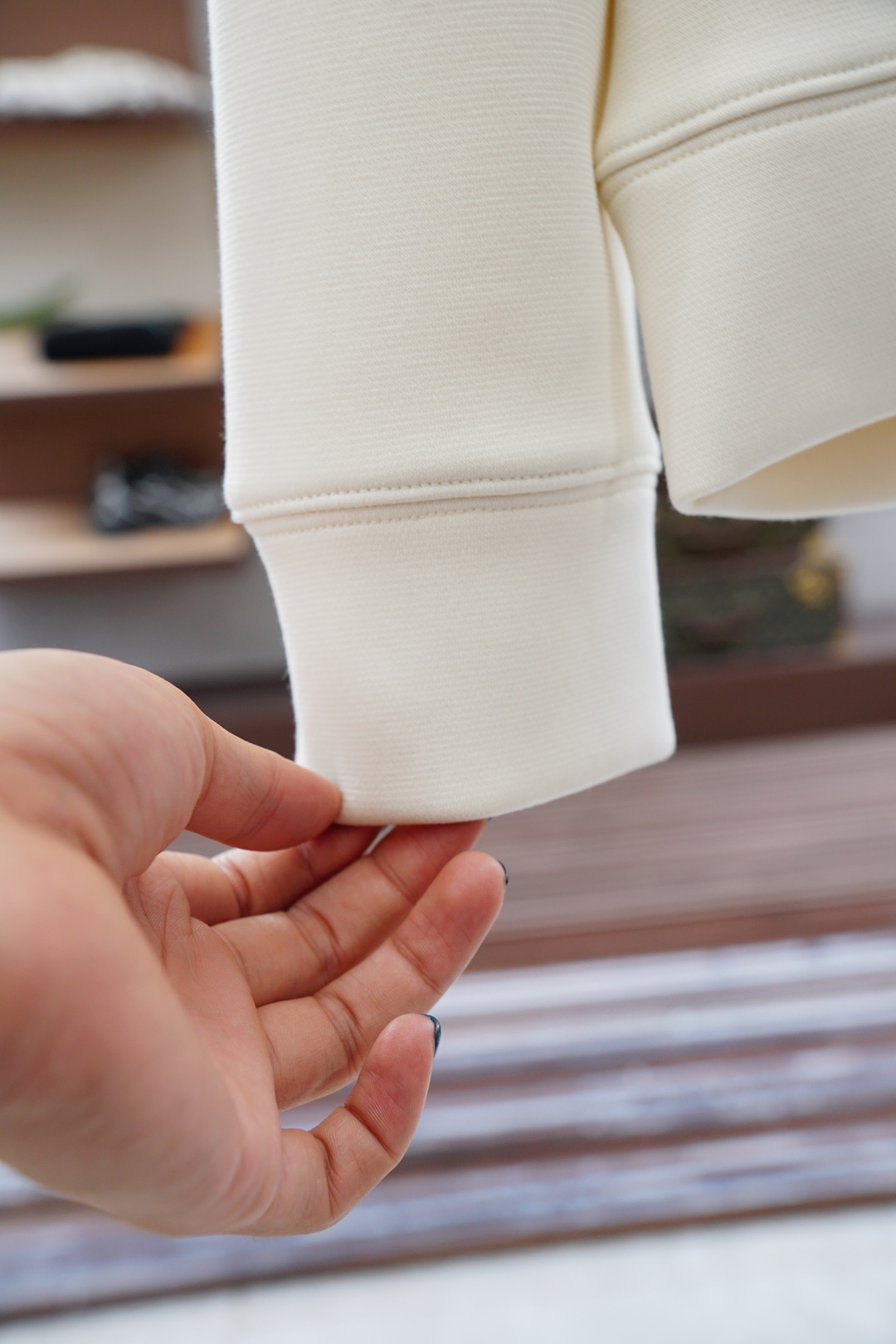 
马吉拉-秋冬新款系列#🍂
MMM Margiela 2025 秋冬新品上市
清爽的三色戴帽设计，立体3