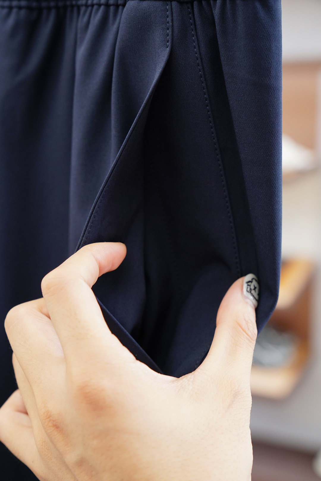  
杰尼亚/一套出售不拆分
 渠道顶奢之作~ZZ 商务休闲TM羊毛连帽休闲套装
 超级帅气又带有机能风格