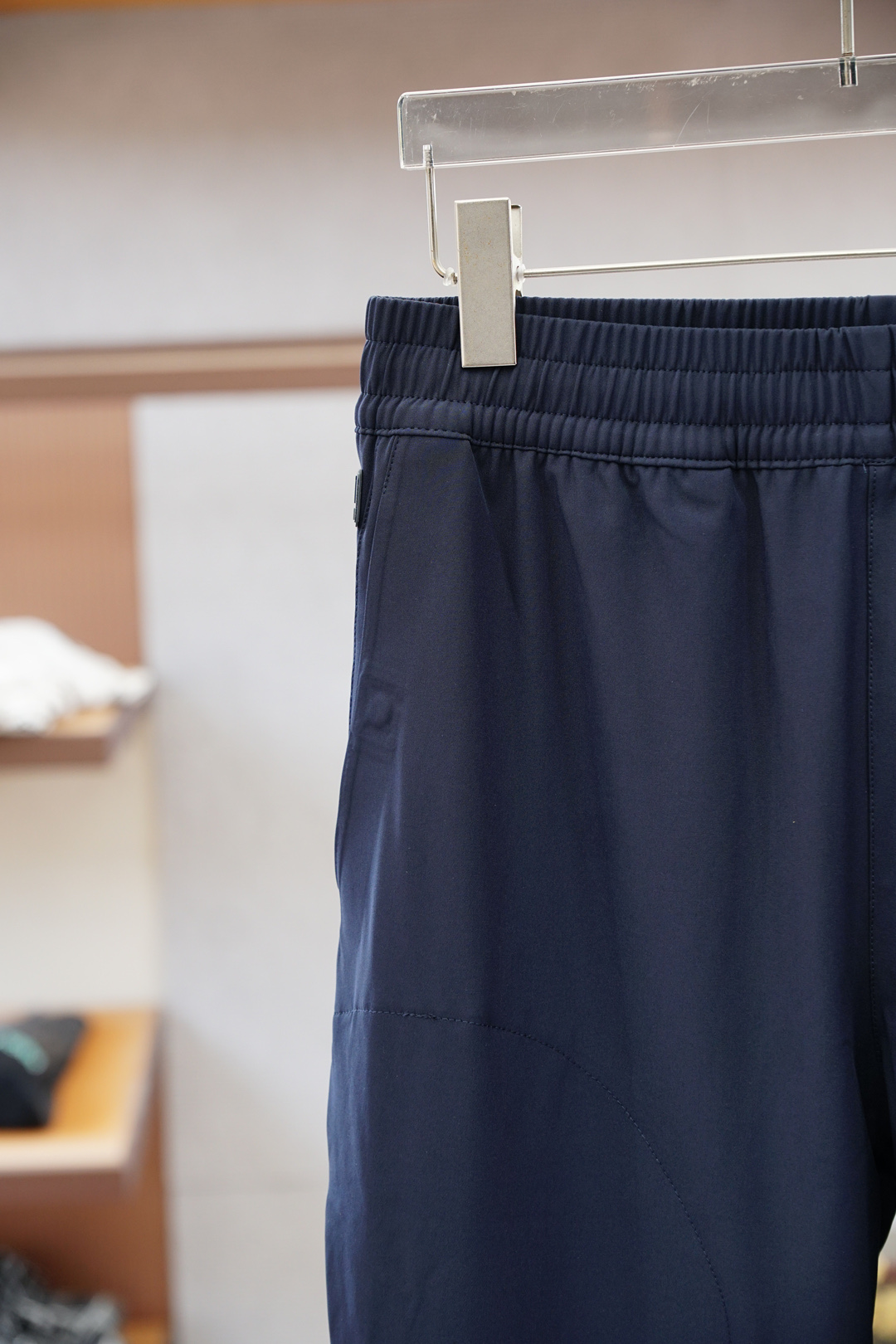  
杰尼亚/一套出售不拆分
 渠道顶奢之作~ZZ 商务休闲TM羊毛连帽休闲套装
 超级帅气又带有机能风格