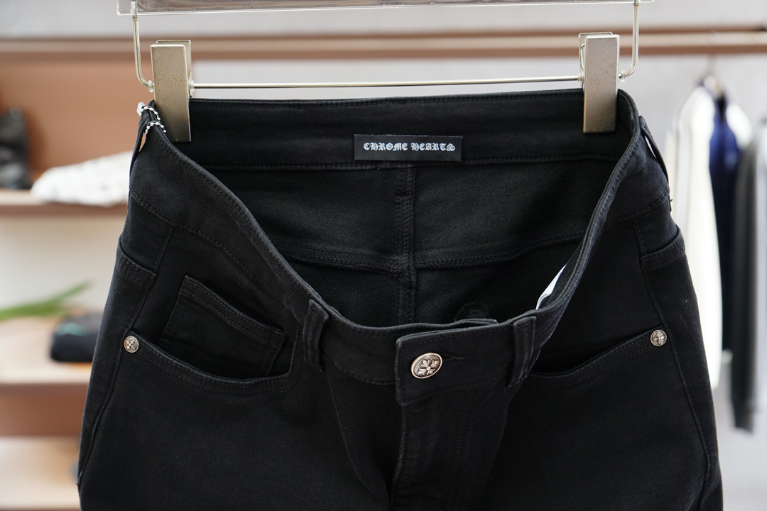 
lP🆕-新款来袭早秋新款新款休闲裤牛仔裤，高端定制系列。进口高密度纯棉加沙洗工艺舒适柔软亲肤，笔挺不易