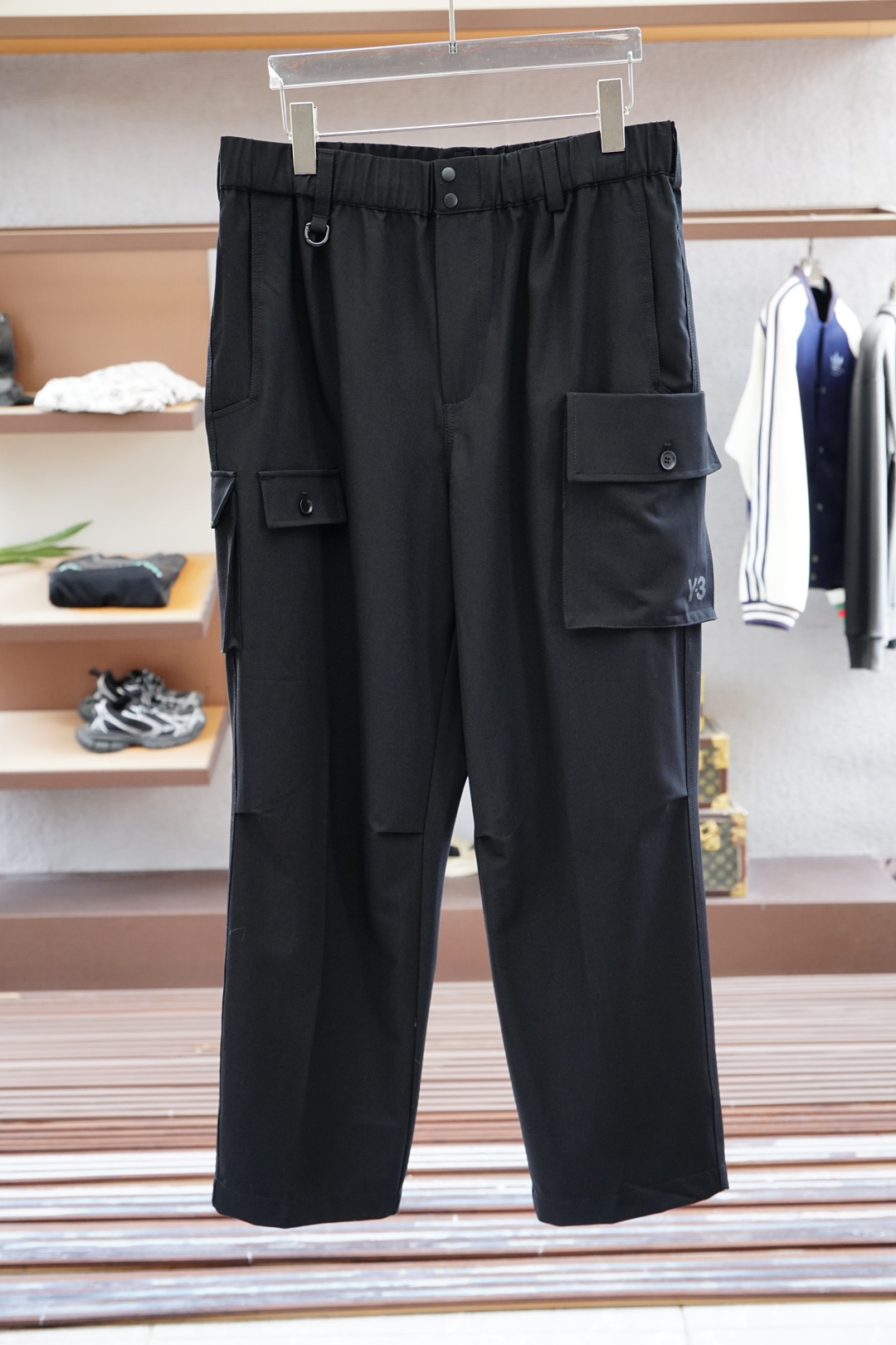 
Y3-秋冬秀场新款系列
Yohji Yamamoto山本秋冬新品
精选69%聚氨酯纤维➕18%弹力粘纤