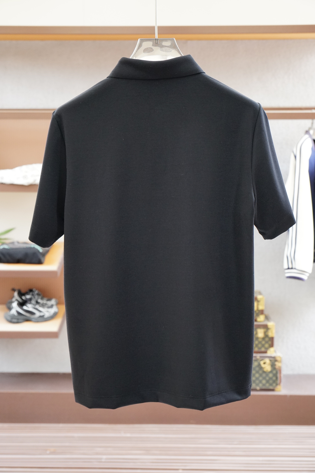 
Lulu-🍐2025ss秋冬专柜同款同步上新短袖醋酸天丝羊毛针织面料 一体起脚针织 高端人士必备单品，