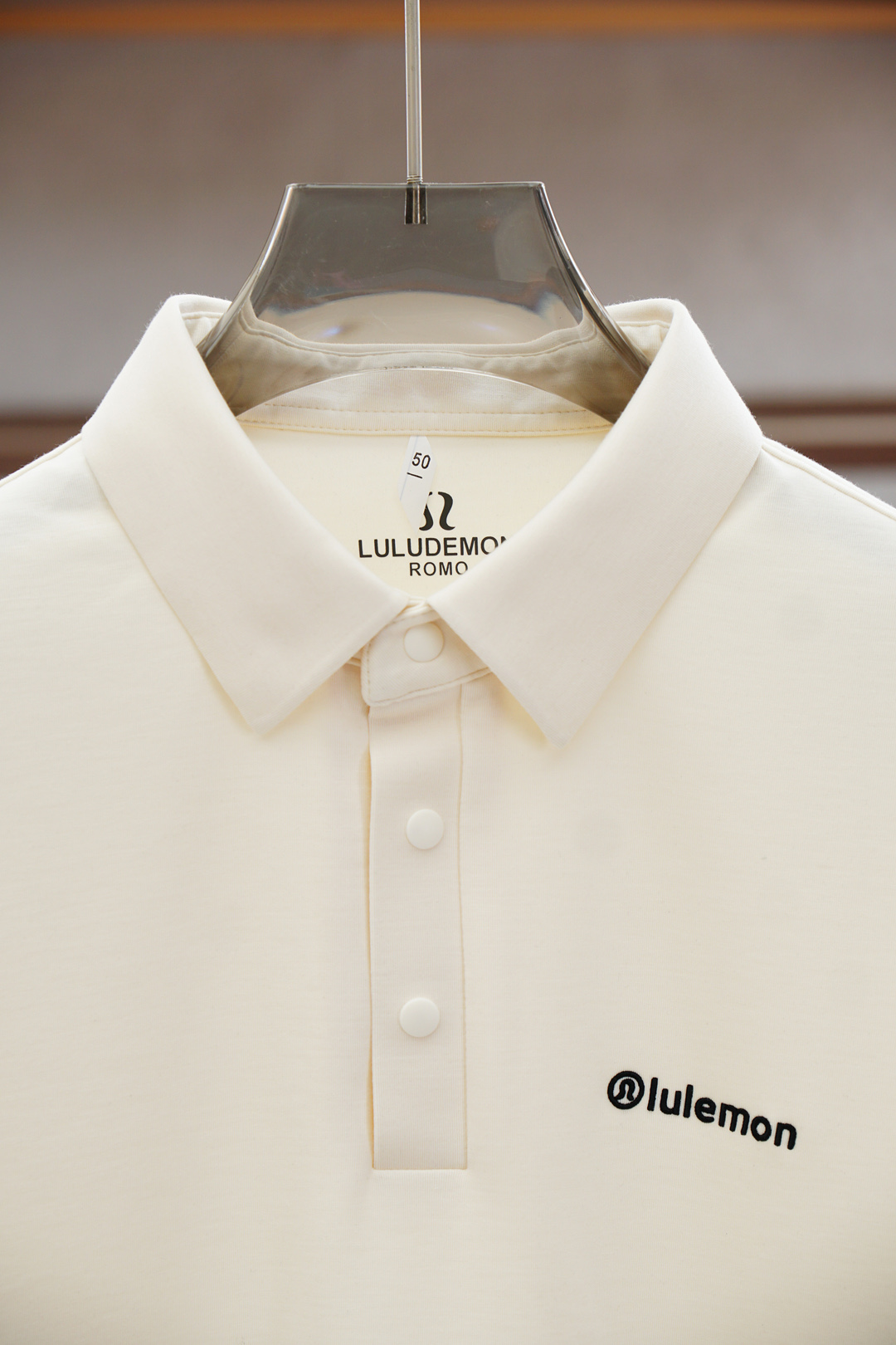 
Lulu-🍐2025ss秋冬专柜同款同步上新短袖醋酸天丝羊毛针织面料 一体起脚针织 高端人士必备单品，