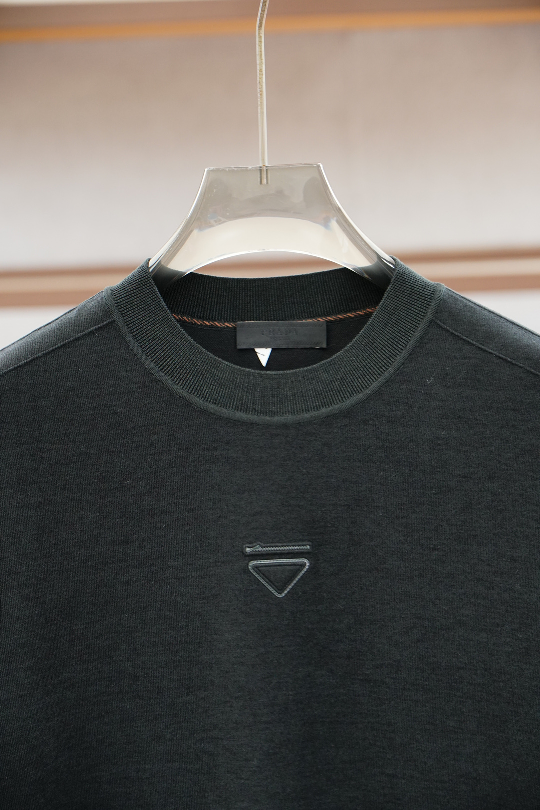 
Prada 普拉达-高级成衣 2025秋冬打底系列！熟男 轻熟男 最爱款式 最经典净色通勤百搭帅气的圆