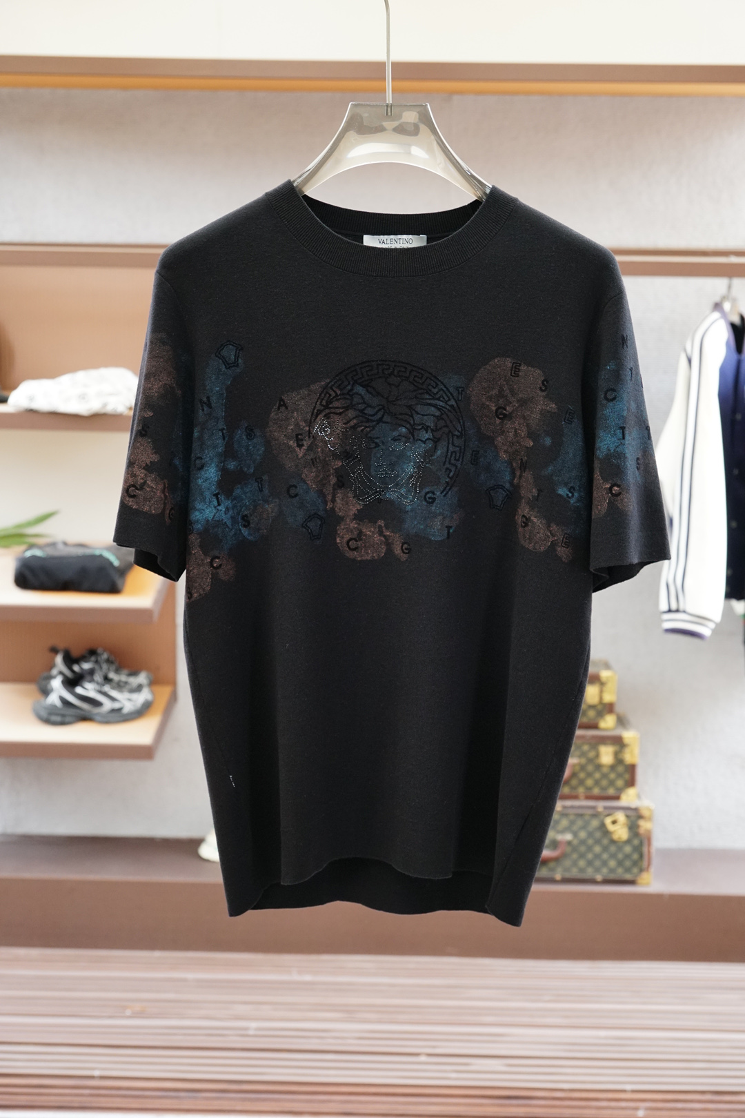 
Versace 范思哲
高级成衣 2025秋冬打底系列！熟男 轻熟男 最爱款式 最经典净色通勤百搭帅气